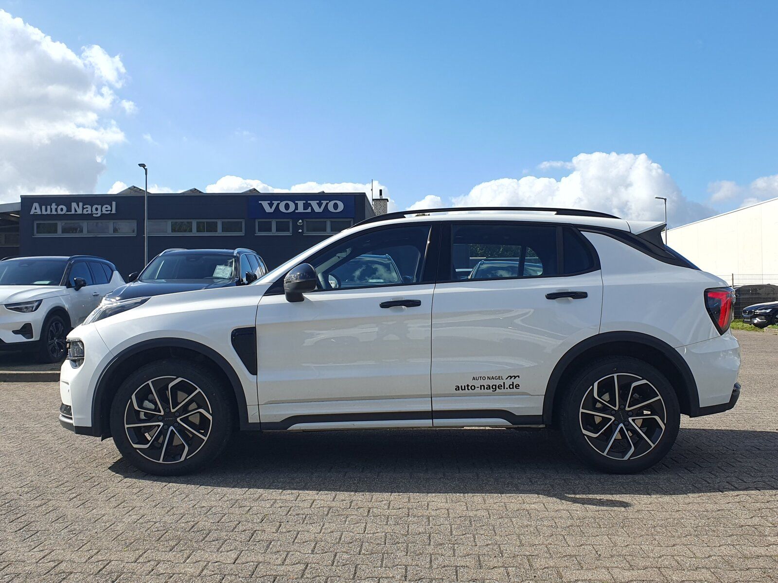 Lynk & Co 01
