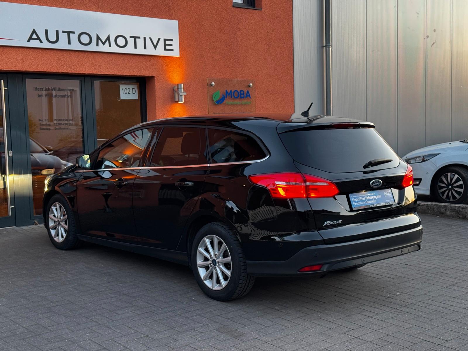 Ford Focus Turnier Titanium - Inkl. Doppel Garantie