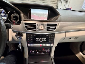 Mercedes E 350 - 8