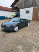 Audi einmaliger TT Roadster - Audi TT aus 2004: Roadster