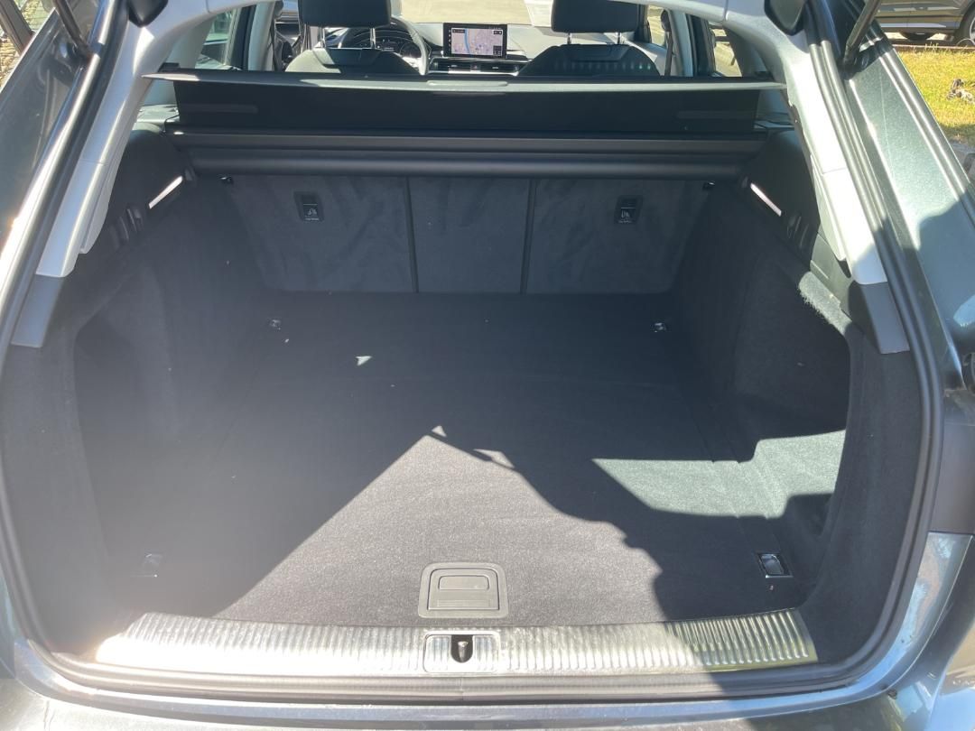 Fahrzeugabbildung Audi A4 Avant S line 35 TFSI S-tronic Stadt Tour Busi