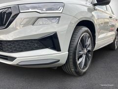 SKODA Karoq 1.5 TSI Sportline DSG Matrix AHK Fahrass SKODA Karoq 1.5 TSI Sportline DSG Matrix AHK Fahrass