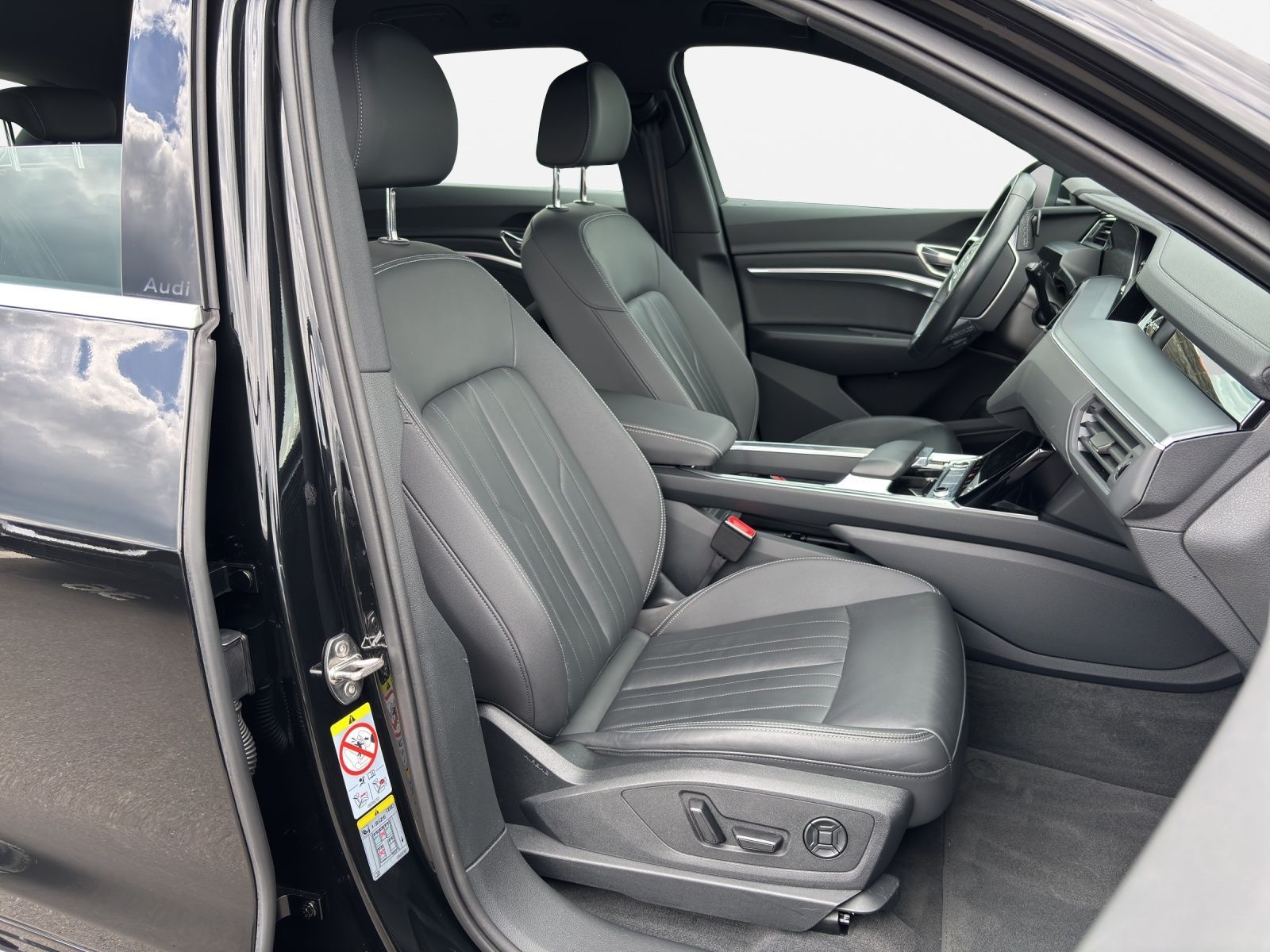 Audi Q8 e-tron - Bild 4