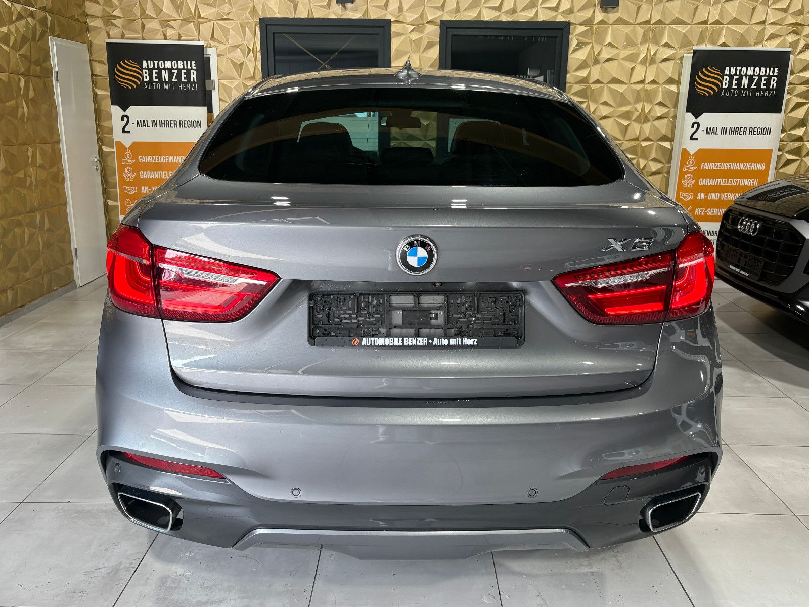 Fahrzeugabbildung BMW X6 xDrive 30 d/360°/PANO/HEAD-UP/NAVI/MEMORY/SHZ
