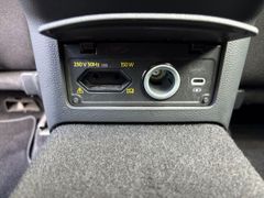 Fahrzeugabbildung Volkswagen Passat Variant 2.0 TDI DSG Business AHK ACC CAM