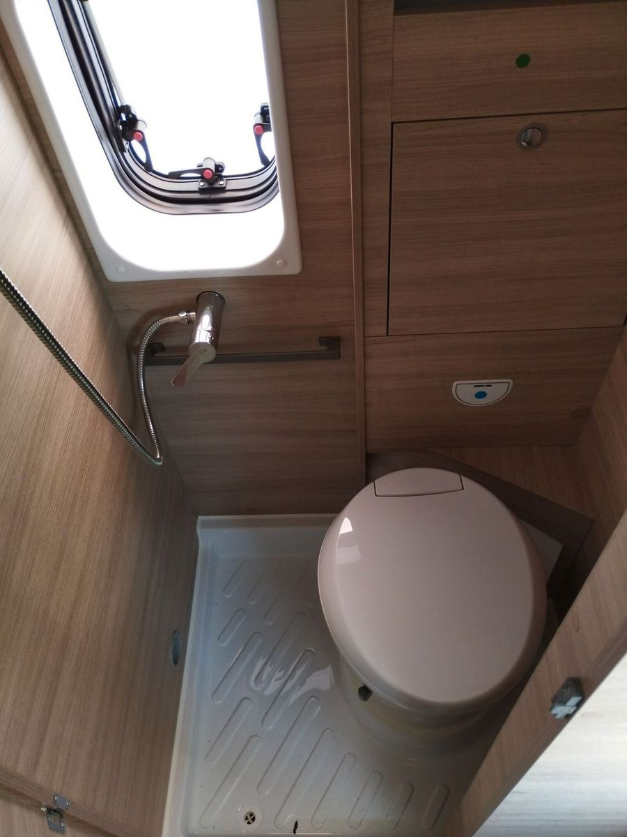 Fahrzeugabbildung Forster Livin Up FV599EBL Inklusive Lithium Batterie