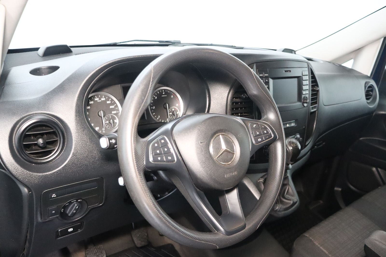 Fahrzeugabbildung Mercedes-Benz Vito 116 CDI lang * LED * Navi