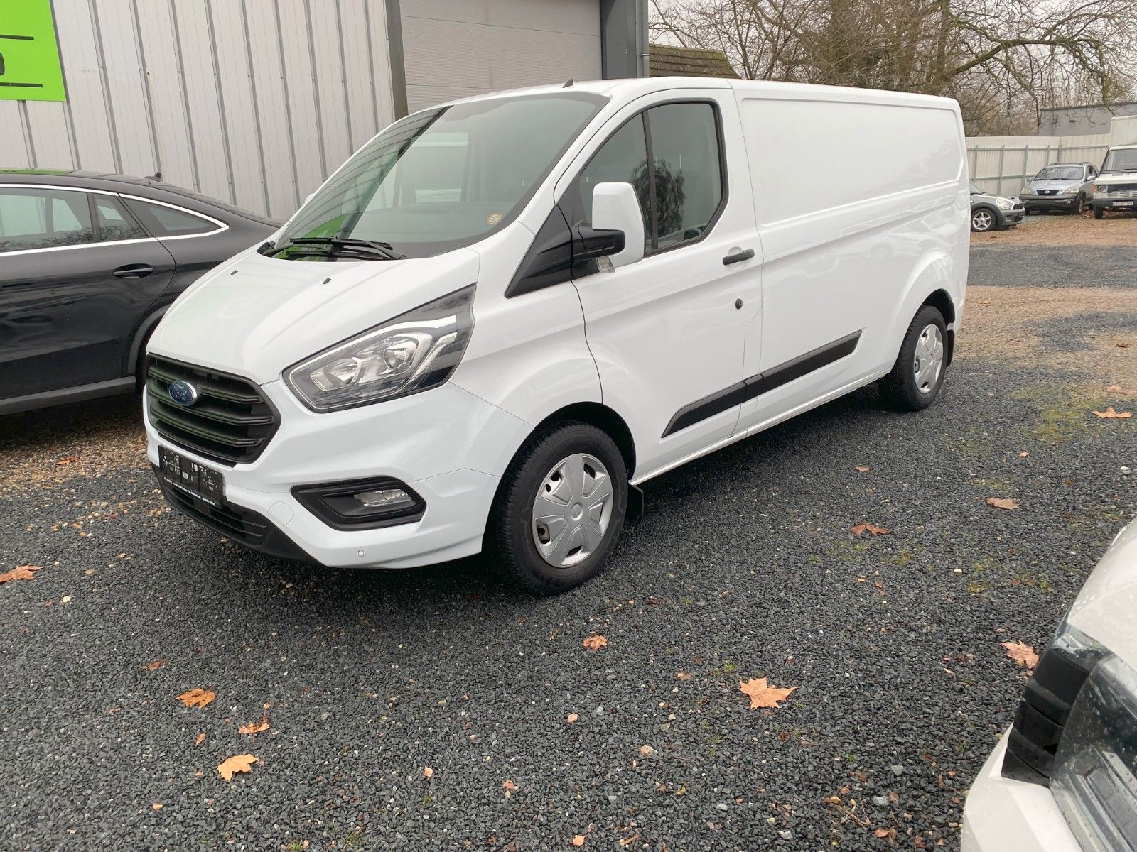 Fahrzeugabbildung Ford Transit Custom Kasten 320 L2 Trend,AHK,34555Km,