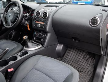 Fahrzeugabbildung Nissan Qashqai+2 1.6 TEMPOMAT|KLIMA|7 SITZER