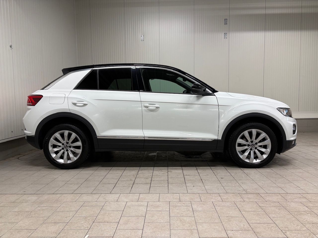 T-Roc Sport 1.5 TSI DSG AHK NAVI ACC RFK SHZ