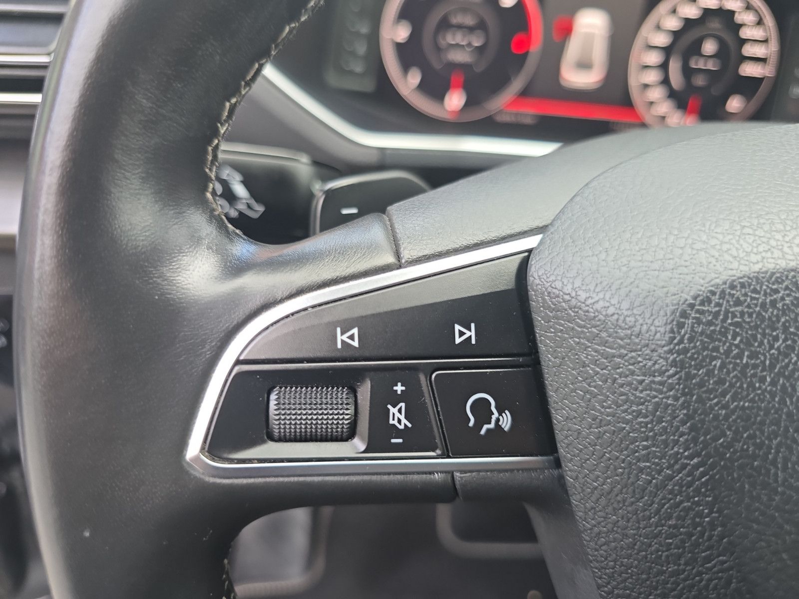 Fahrzeugabbildung SEAT Tarraco Xcellence 4Drive/7-Sitzer/360°
