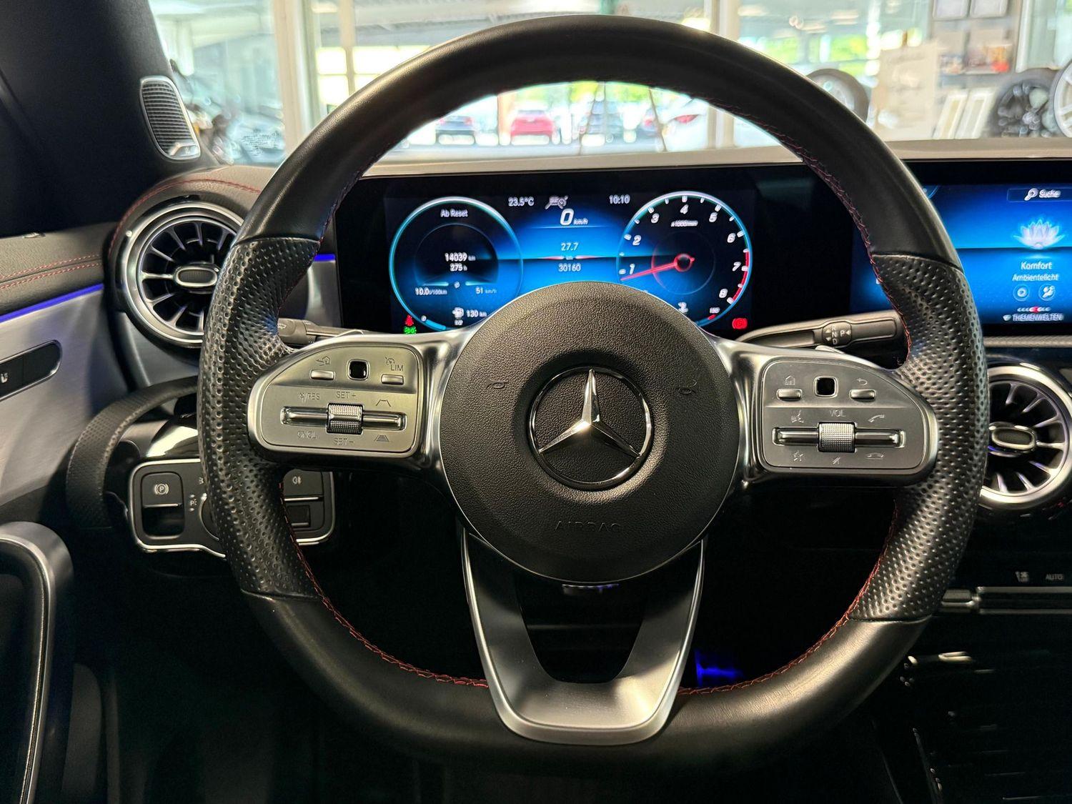 Mercedes-Benz CLA 35 AMG Shooting Brake Automatik Panorama 