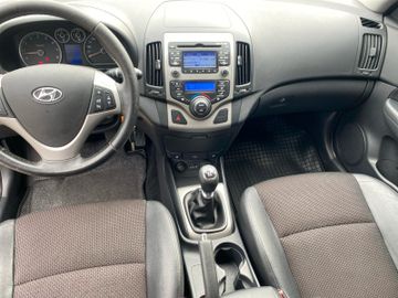 Bild 10 Hyundai i30 CW 1.4 *AHK*KLIMAAUTO*SHZ*8-FACH*