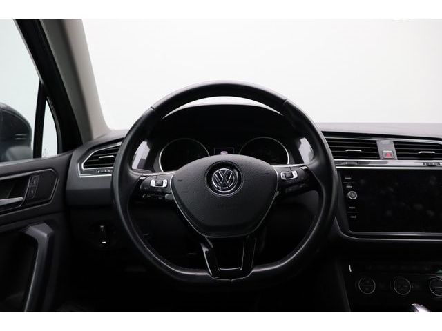 Fahrzeugabbildung Volkswagen Tiguan 2.0 Comfortline BMT Start-Stopp