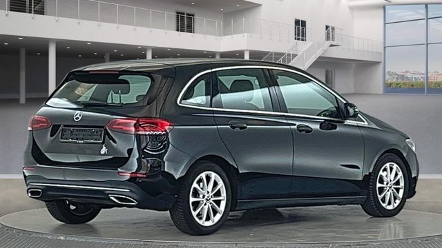 Fahrzeugabbildung Mercedes-Benz B 180 Automatik+Progressive+LED+360°Kamera+AHK