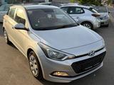 Hyundai i20 Pure*NEU*TÜV*KLIMA*NUR*94KM*gepflegt - Hyundai Unfallwagen