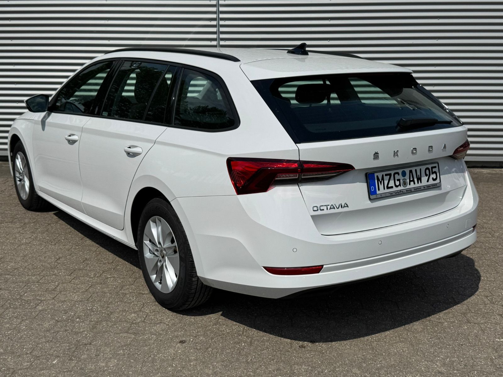 Fahrzeugabbildung SKODA Octavia Combi 1.5 TSI Climatronic Tempomat