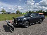 Mitsubishi L200 Doppelkabine 4WD Schneeräumer und Salzstreu - Mitsubishi 4