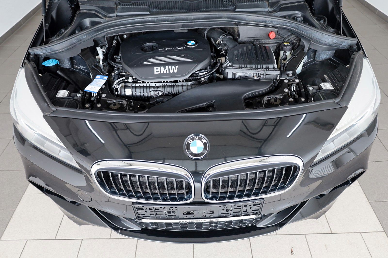 Fahrzeugabbildung BMW 220iA Active Tourer M Sport Alcantara,LED,SH,PDC