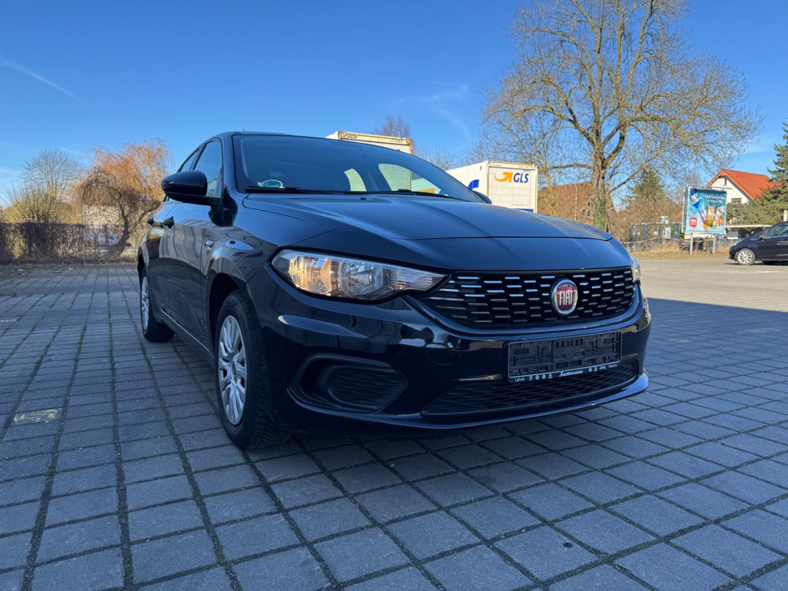 Fiat Tipo More Scheckheft gepflegt!