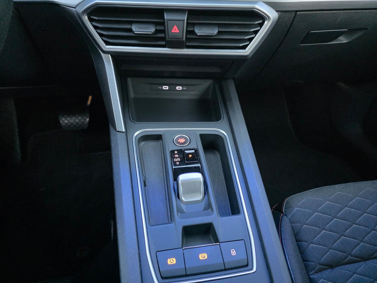 SEAT Leon 1.5 eTSI DSG FR/LED/Navi/AHK/ACC/APS/8fach, миниатюра 23