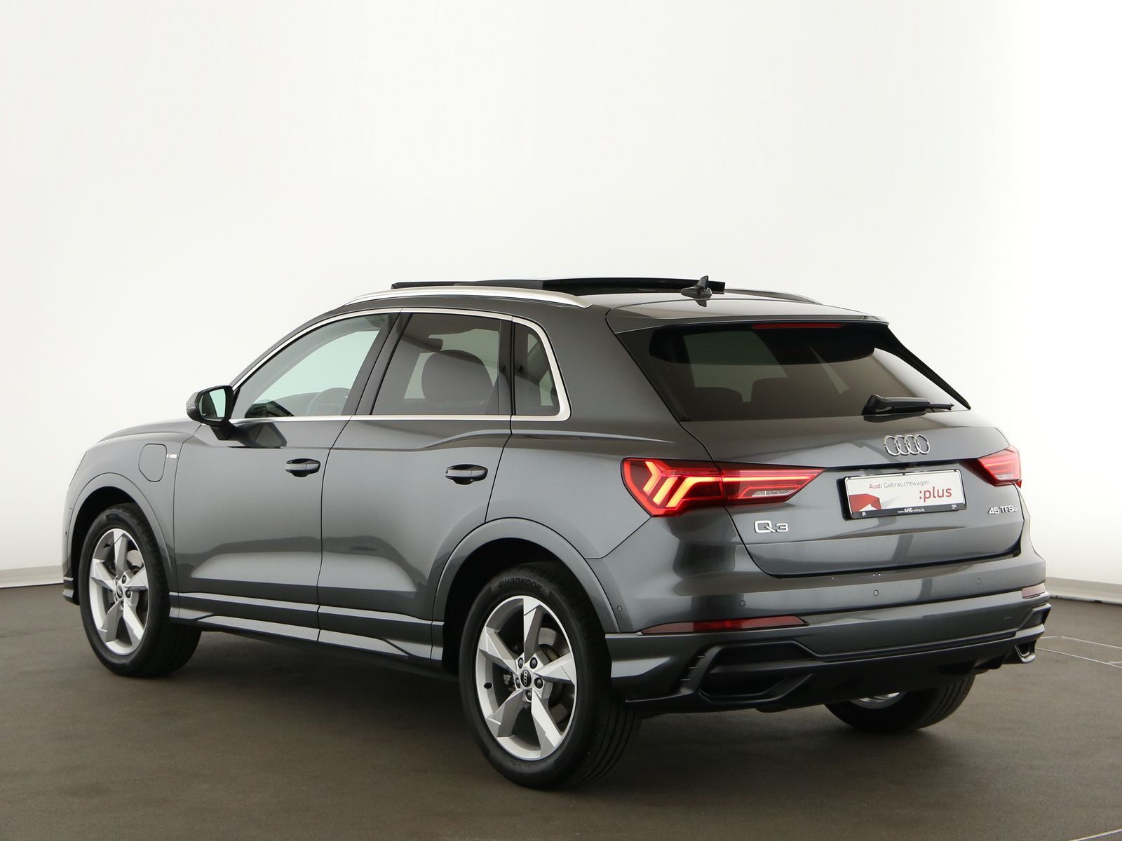 Audi Q3 45 TFSI e S tronic S line  LED Navi Pano-Dach foto 5