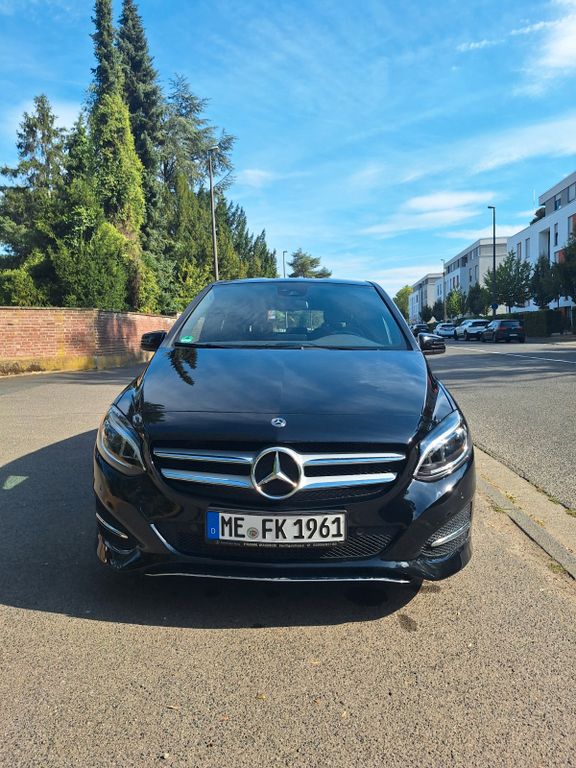 Image of Mercedes-Benz B 180