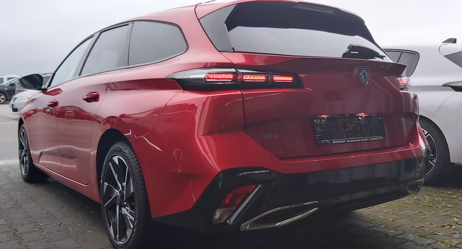 Peugeot 308 SW Allure Pack PT 130 EAT8 AHK Garantie