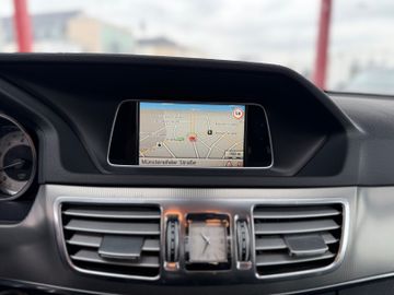 Mercedes E 200 - 12