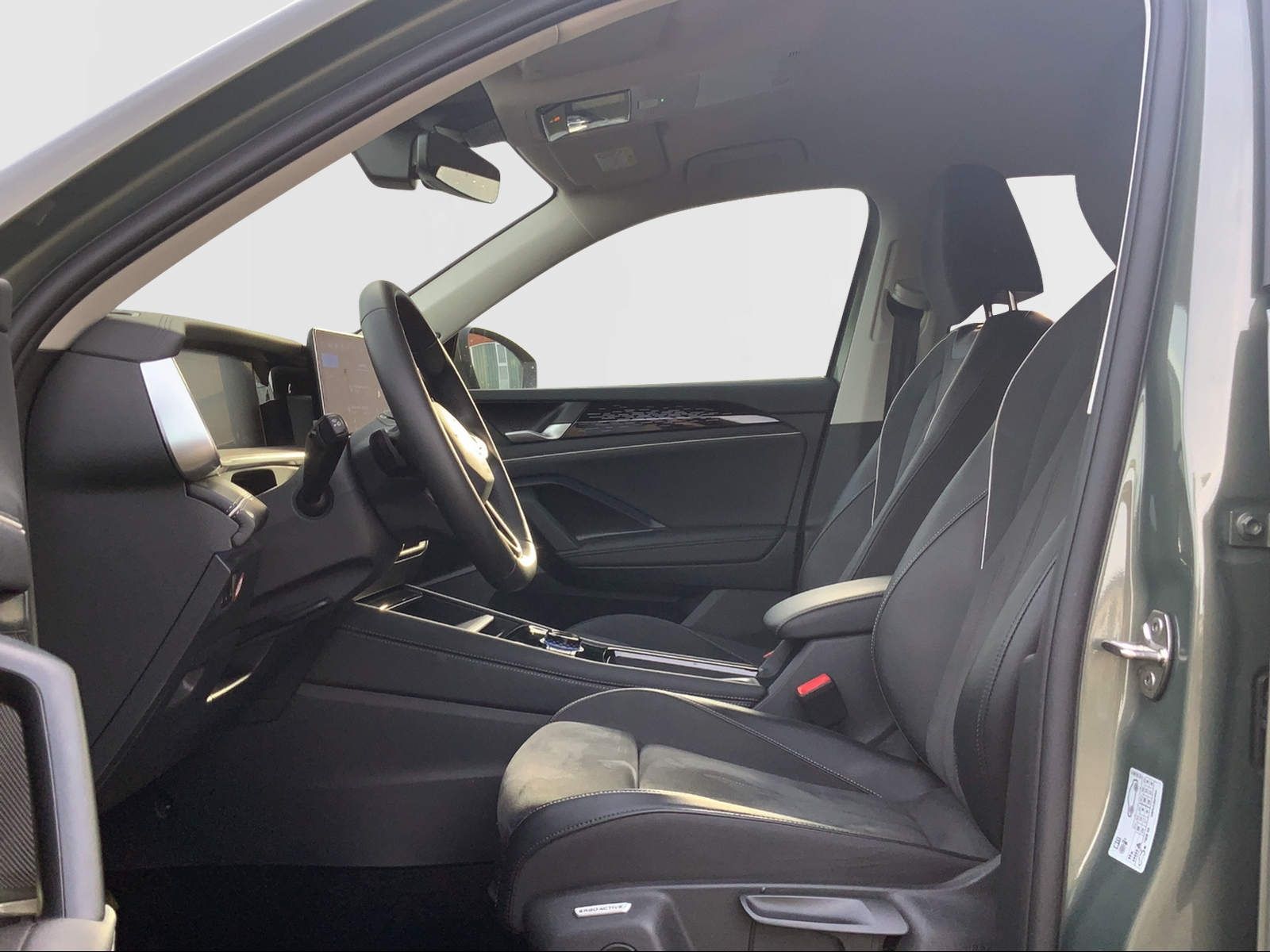 Tayron 1.5 eTSI Elegance STDHZ, RFK,AHK,MATRIX.