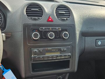 Volkswagen Caddy - 11