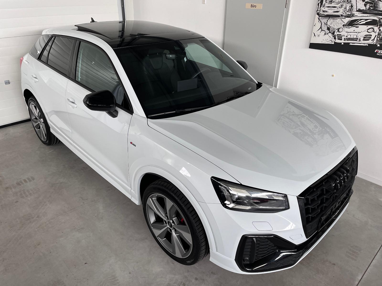 Audi Q2 35 TFSI 2x S Line 19" Panorama LED Matrix AHK