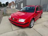 Volkswagen Bora 2.0 Auto Edition Variant - Volkswagen Bora: Variant