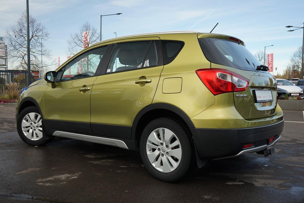 Suzuki (SX4) S-Cross