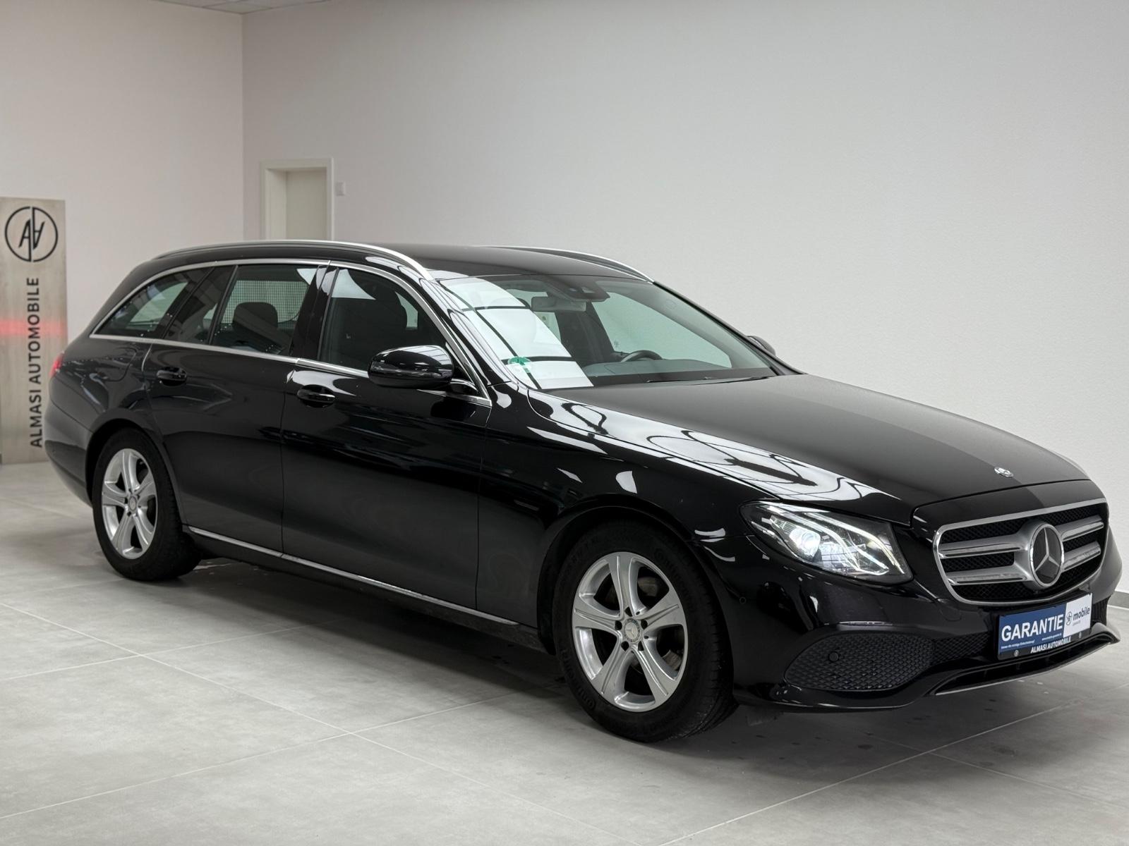 Mercedes-Benz E 220 d T-Modell / 2. Hand / LED / DISTRONIC