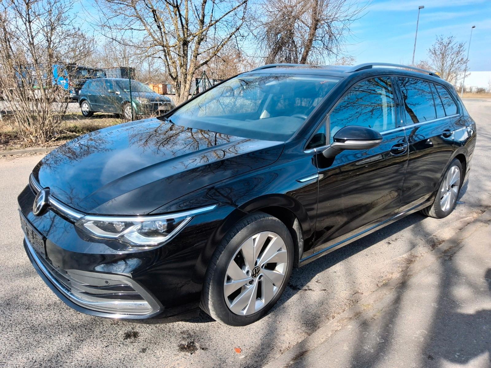 Volkswagen Golf 2.0 TDI/DSG/Style/CAM/SHZ/LED/AHK