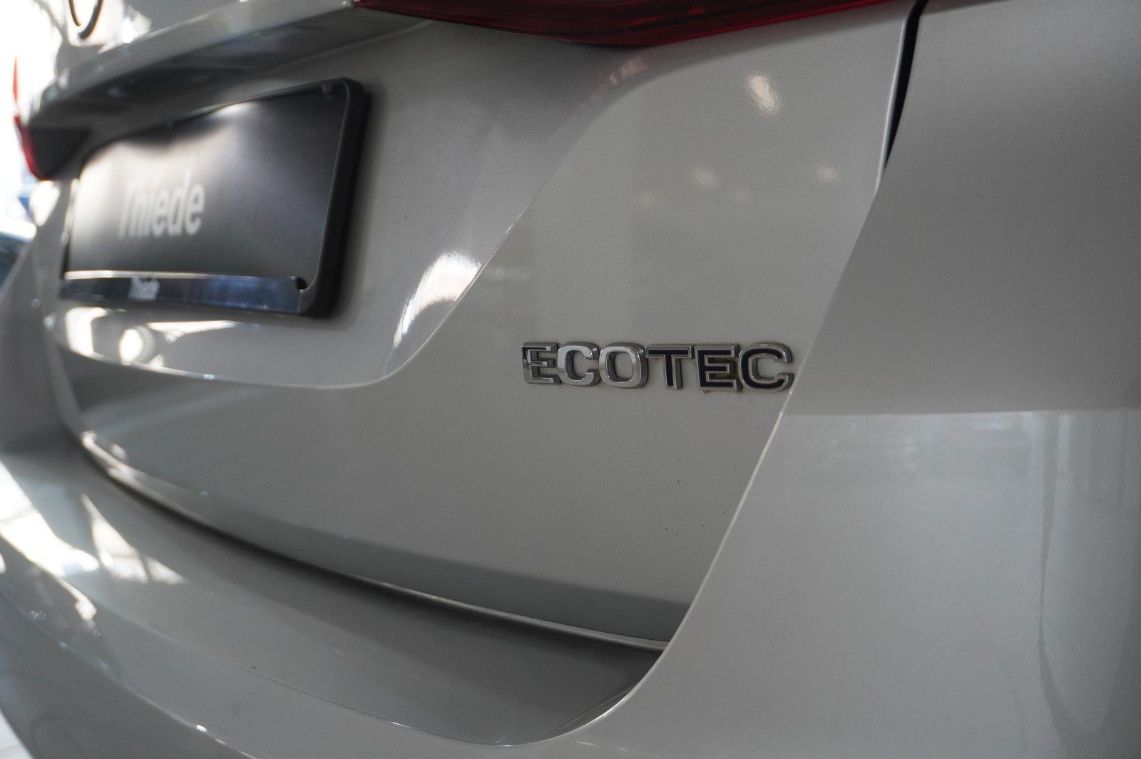 Fahrzeugabbildung Opel Astra K ST 1.0 BUSINESS NAVI/LED/SHZ/TEMP./SPORT