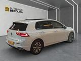 Volkswagen Golf VIII 1.0 eTSI Move DSG *PANO*StdHz*AHK*ACC* - Volkswagen Golf mit Benzin-Antrieb: Standheizung, Limousine