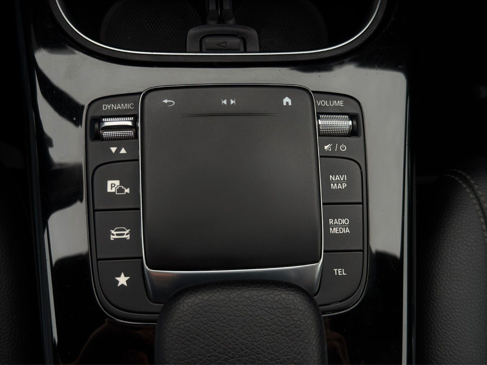 Fahrzeugabbildung Mercedes-Benz CLA 200d Shooting Brake *Dig.Cock*AHK*LED*MBUX