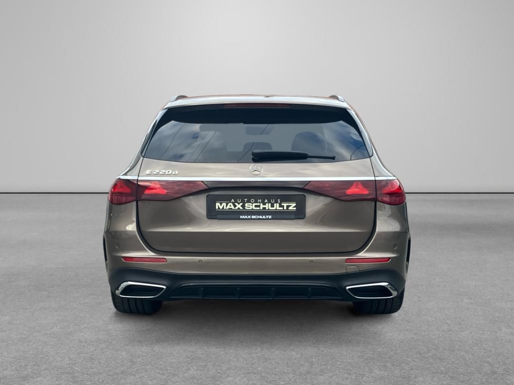 Fahrzeugabbildung Mercedes-Benz E 220 d T AMG*NIGHT*MEMO*KEYL*BURM*DIGITAL-LIGHT