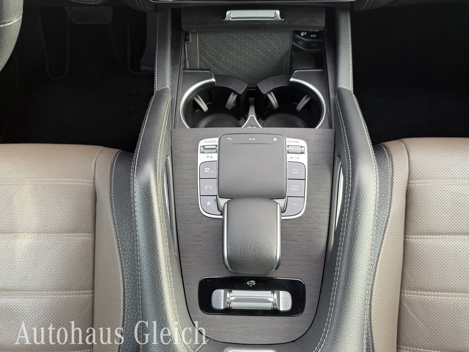 Fahrzeugabbildung Mercedes-Benz GLE 350 d 4Matic (EURO 6d) EXCLUSIVE Interieur/B