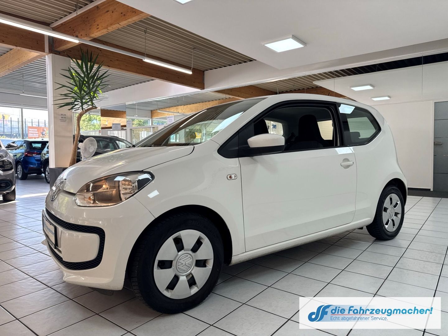 Fahrzeugabbildung Volkswagen up! move BMT Klima teilb.Rücksb AUX MP3 CD eFH T