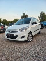 Hyundai i10 Classic - Hyundai i10 Gebrauchtwagen in Karlsruhe