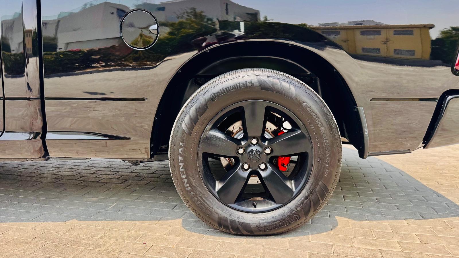Dodge 5.7*V8*4X4*SINGLE*RAMBOX*CLEAN-CARFAX*AHK*NAVI*