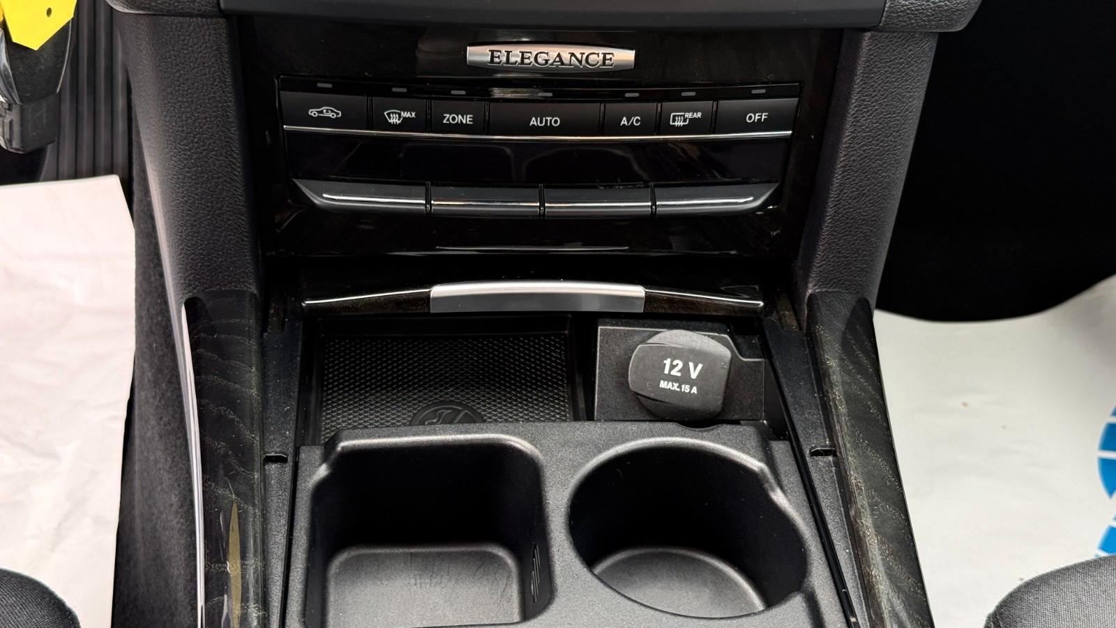Mercedes-Benz E 220 Elegance *Automatik*AMG-Paket*Xenon*
