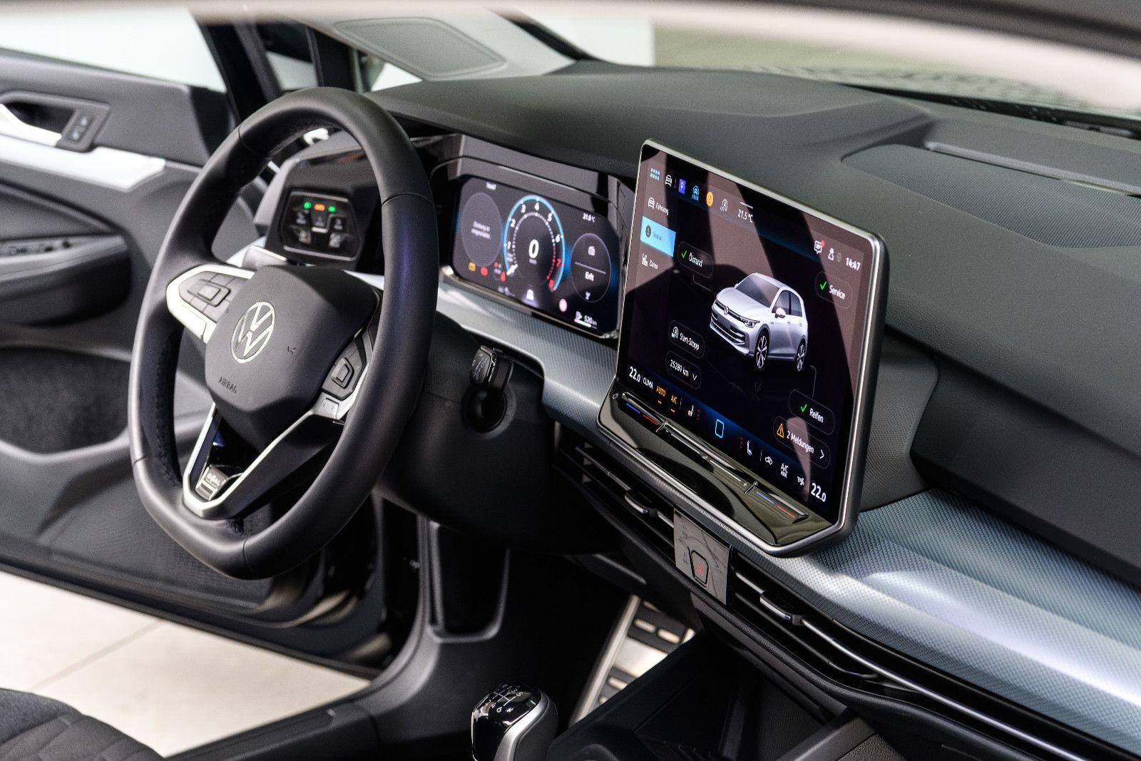 Fahrzeugabbildung Volkswagen Golf VIII Lim. 1.5 TSI Goal +AHK+GJR+KAM+NAVI