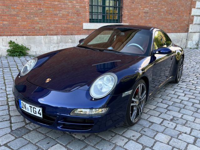 Porsche 911 997 Carrera 4S Coupé Chrono Schiebedach BOSE