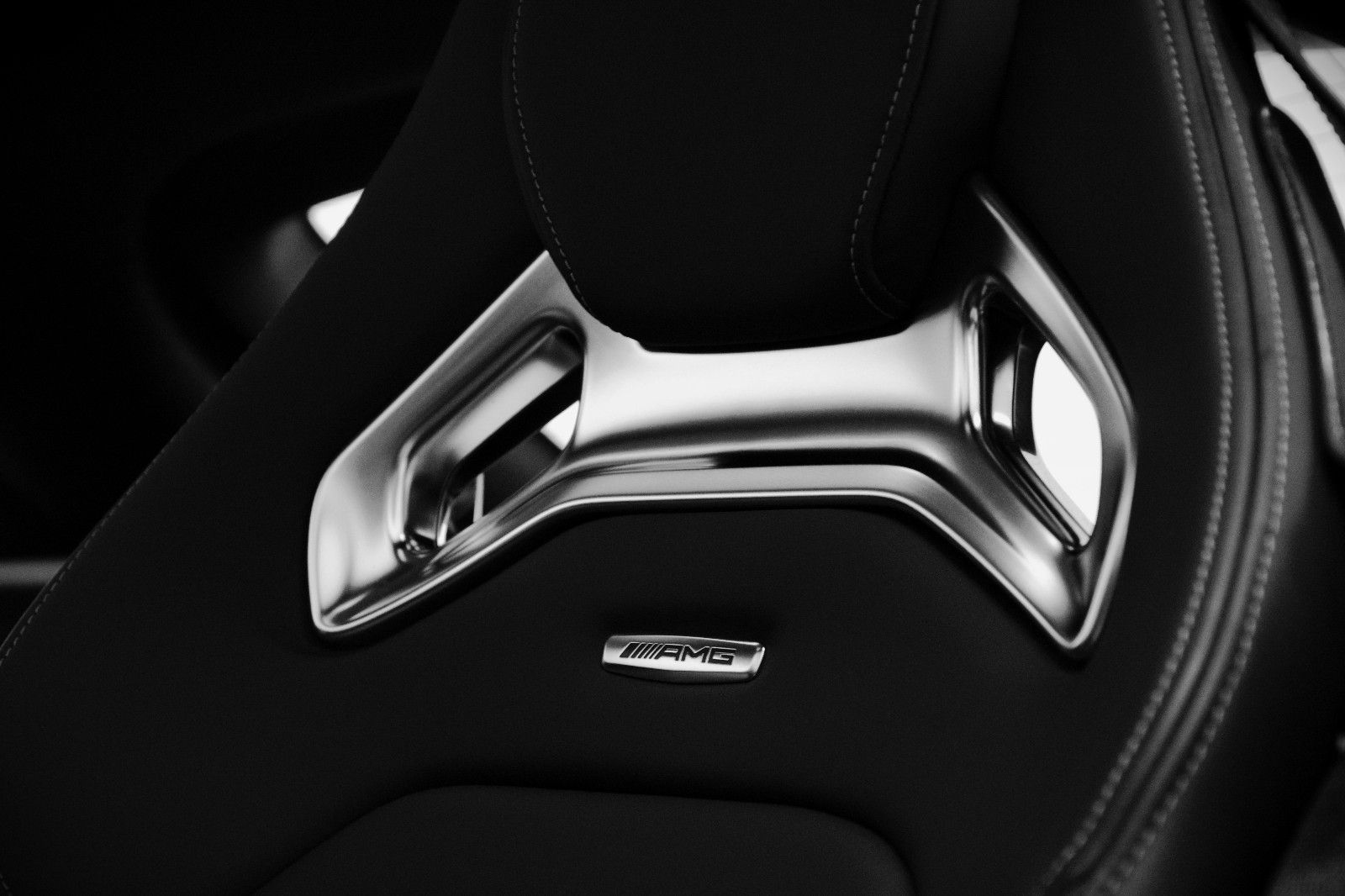 Fahrzeugabbildung Mercedes-Benz AMG GT S Coupé Pano Burmester Performance-Sitze