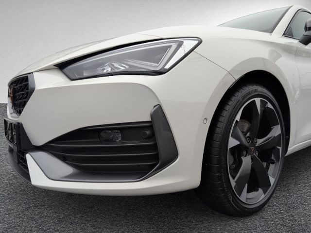 Leon 1.5 eTSI DSG LED+NAVI.+RFK+ACC+KEYLESS+DAB+