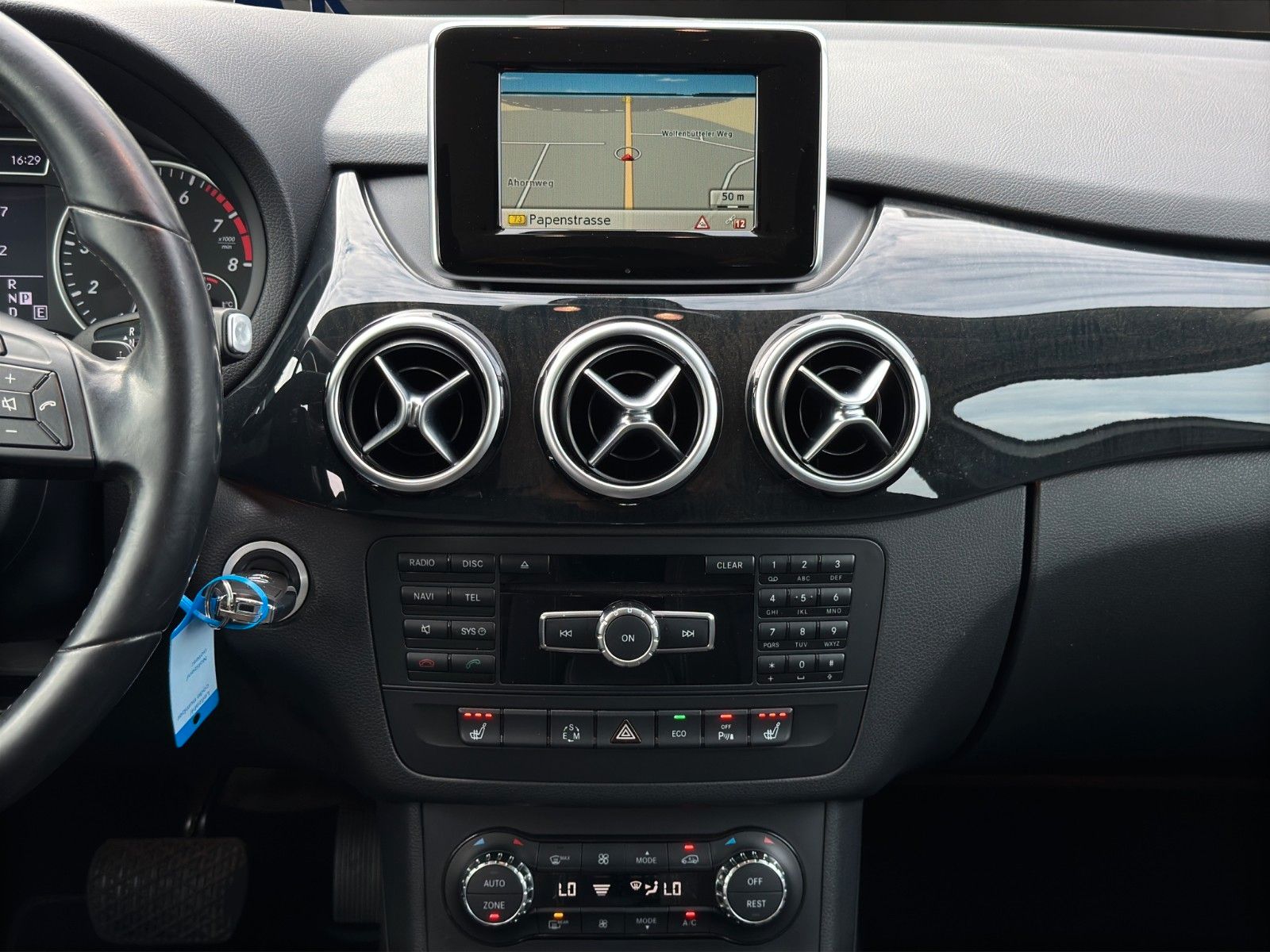 Fahrzeugabbildung Mercedes-Benz B 250 *1.Hand*Tempomat*Kamera*AHK*Sitzheizung